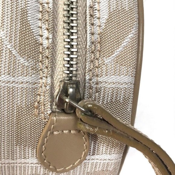 CHANEL CC Mark New travel line Pochette Pouch Canvas Beige - Picture 4 of 9